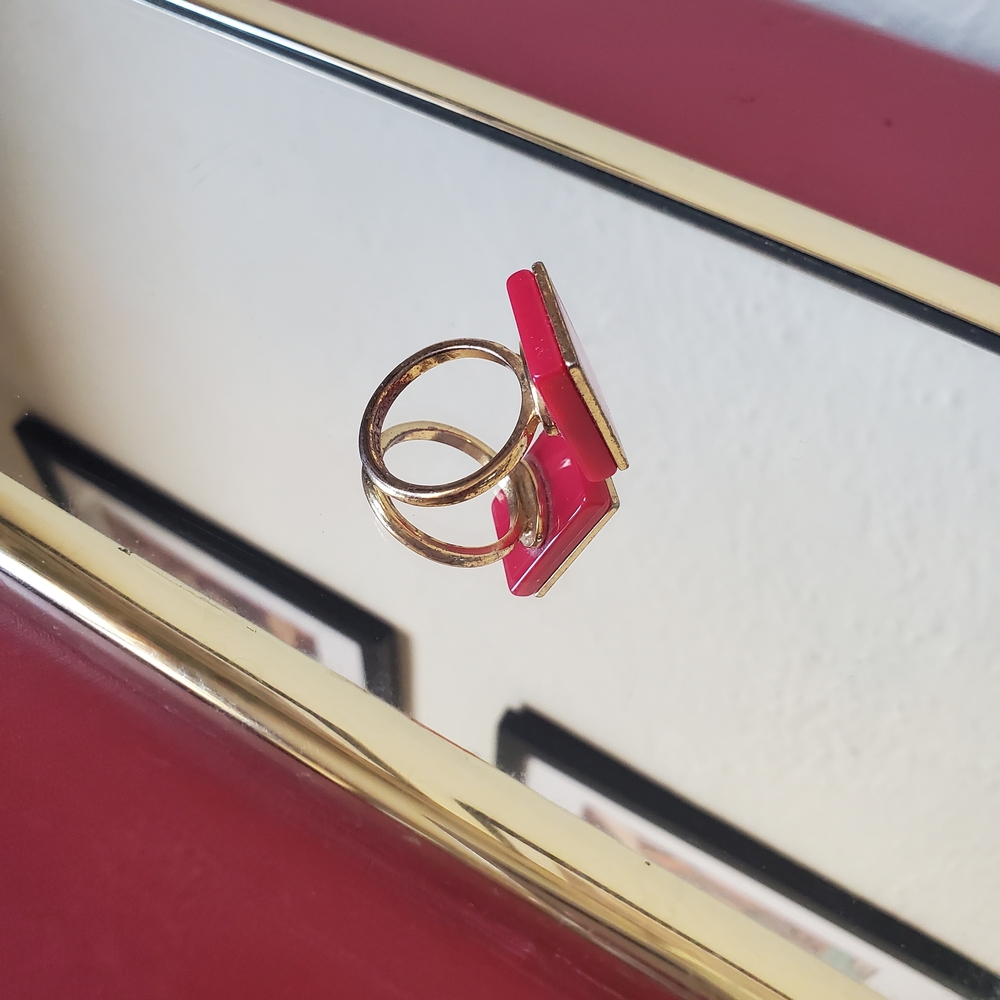 French Connection Red Rectangle Ring - Picture 4 of 8